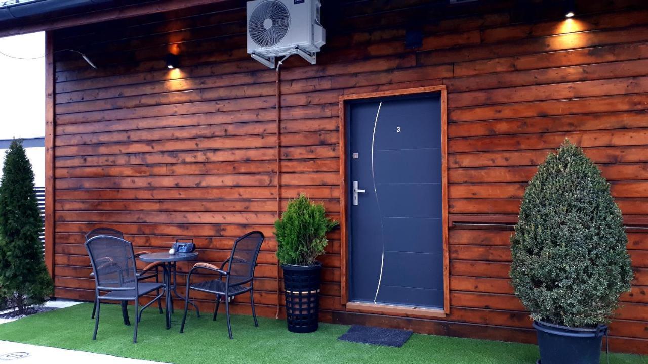 Penzion Florens, Nesvady Bagian luar foto